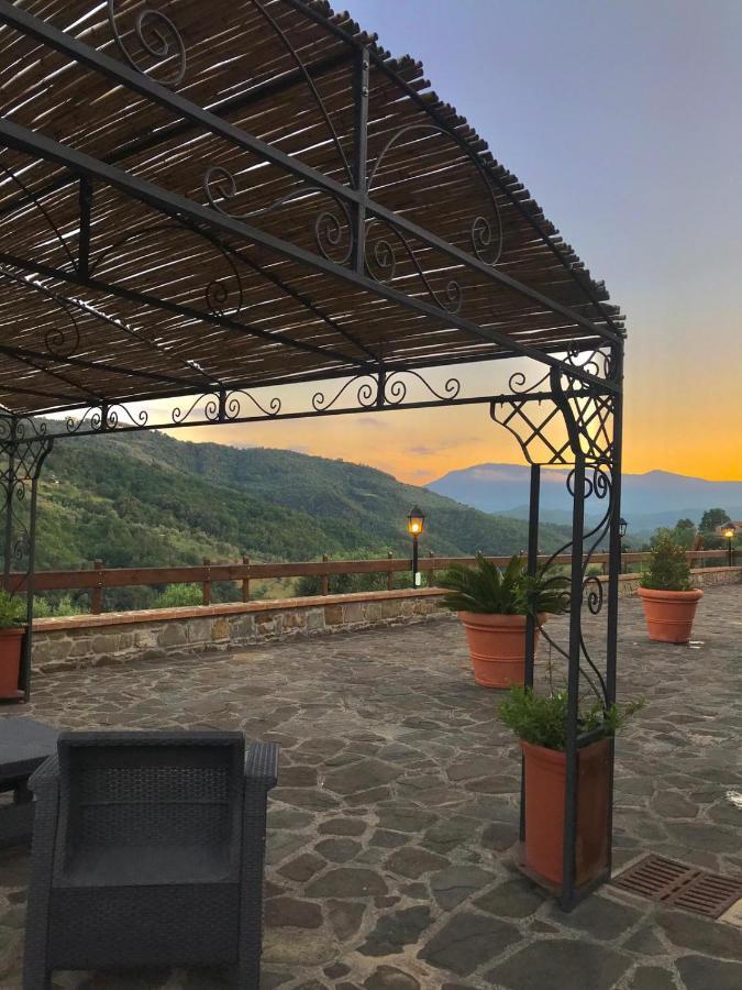 Agriturismo Piano Di Andrea Ostigliano ภายนอก รูปภาพ