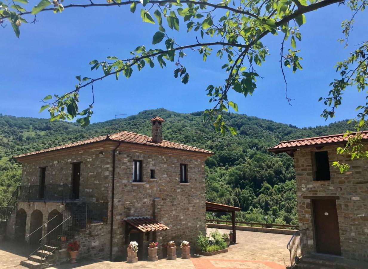 Agriturismo Piano Di Andrea Ostigliano ภายนอก รูปภาพ