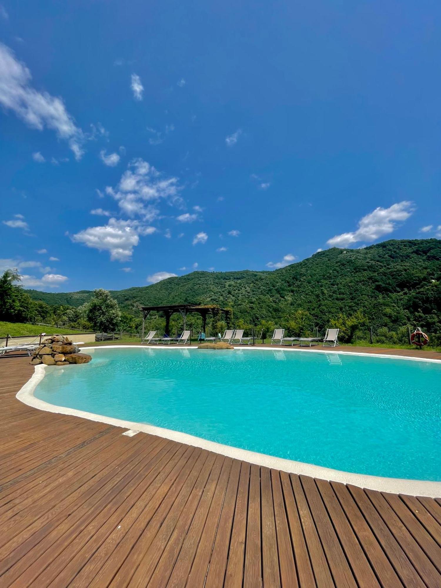 Agriturismo Piano Di Andrea Ostigliano ภายนอก รูปภาพ