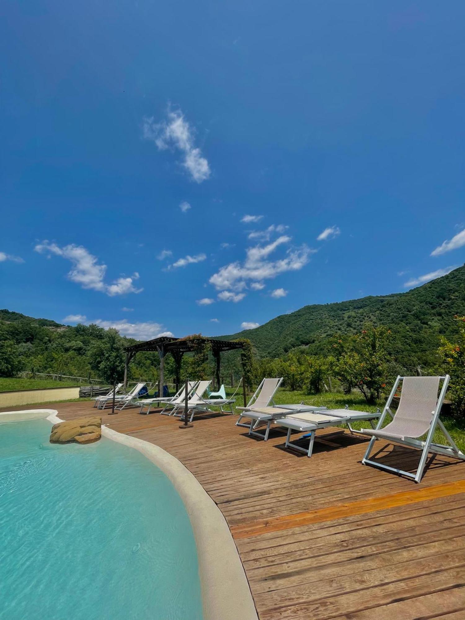 Agriturismo Piano Di Andrea Ostigliano ภายนอก รูปภาพ