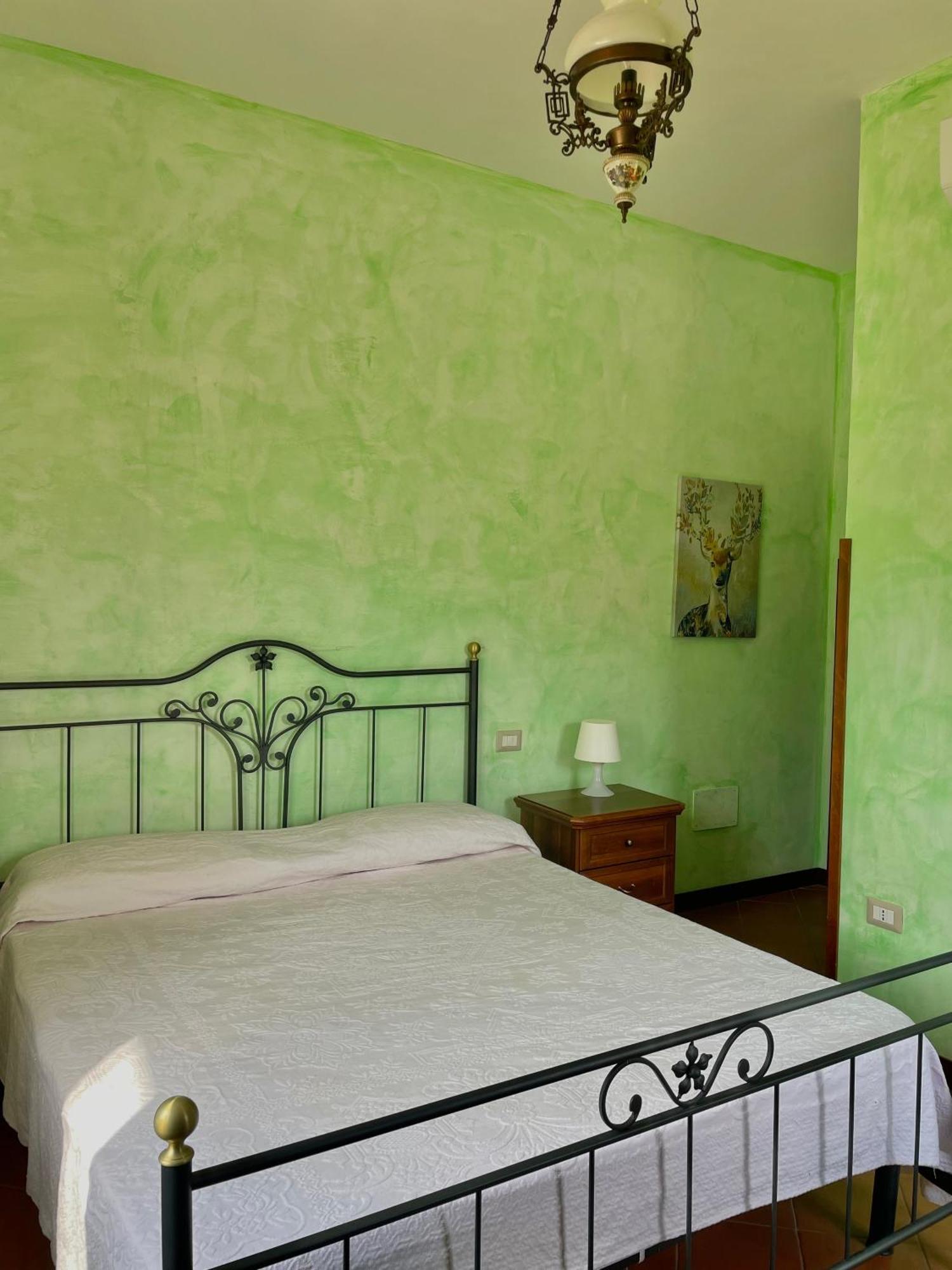 Agriturismo Piano Di Andrea Ostigliano ภายนอก รูปภาพ