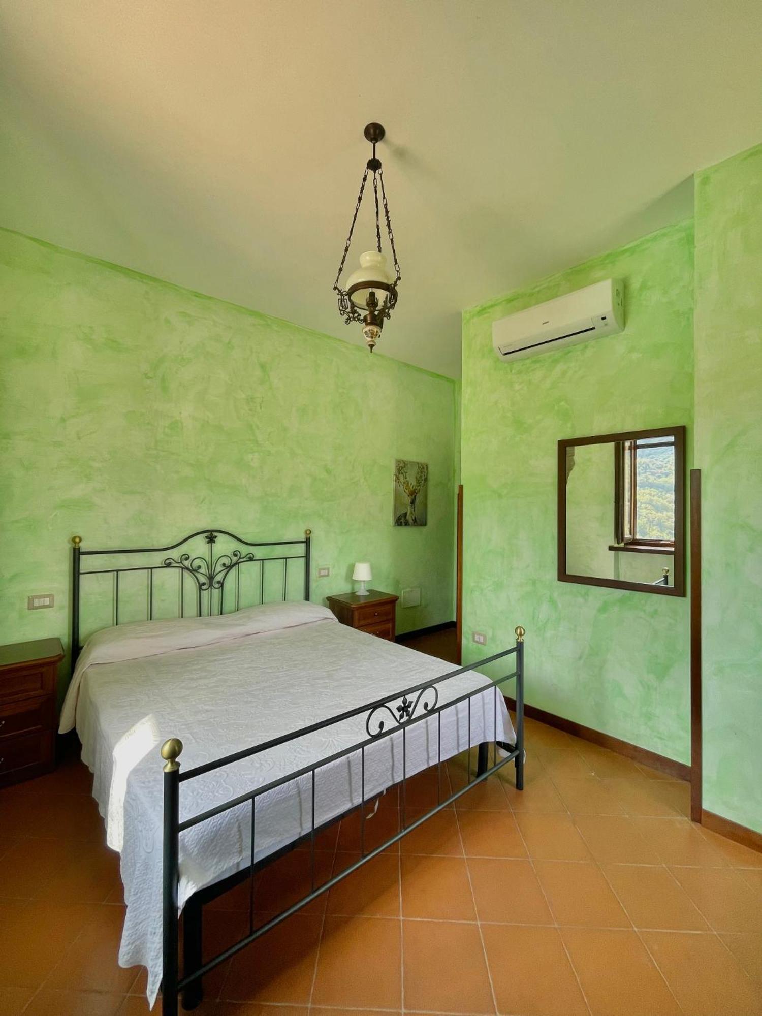 Agriturismo Piano Di Andrea Ostigliano ภายนอก รูปภาพ