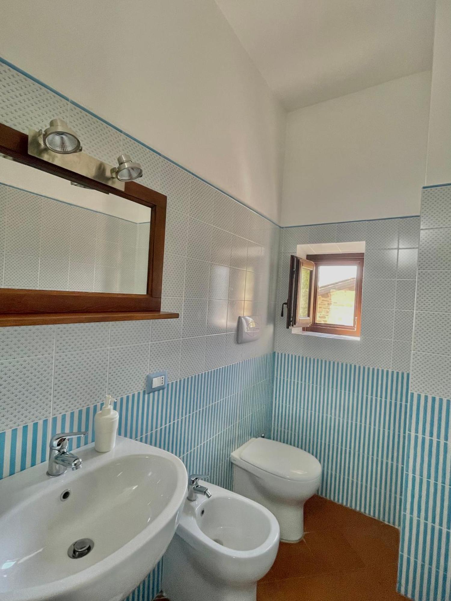 Agriturismo Piano Di Andrea Ostigliano ภายนอก รูปภาพ
