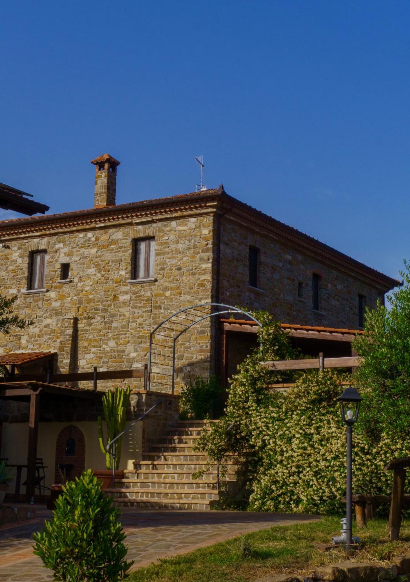 Agriturismo Piano Di Andrea Ostigliano ภายนอก รูปภาพ
