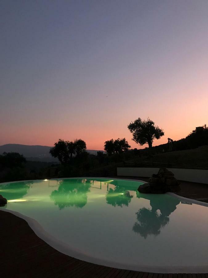 Agriturismo Piano Di Andrea Ostigliano ภายนอก รูปภาพ